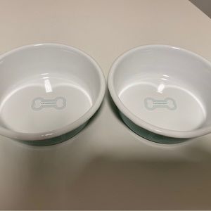 Le Creuset Pet Bowls (2) New 6.5inches